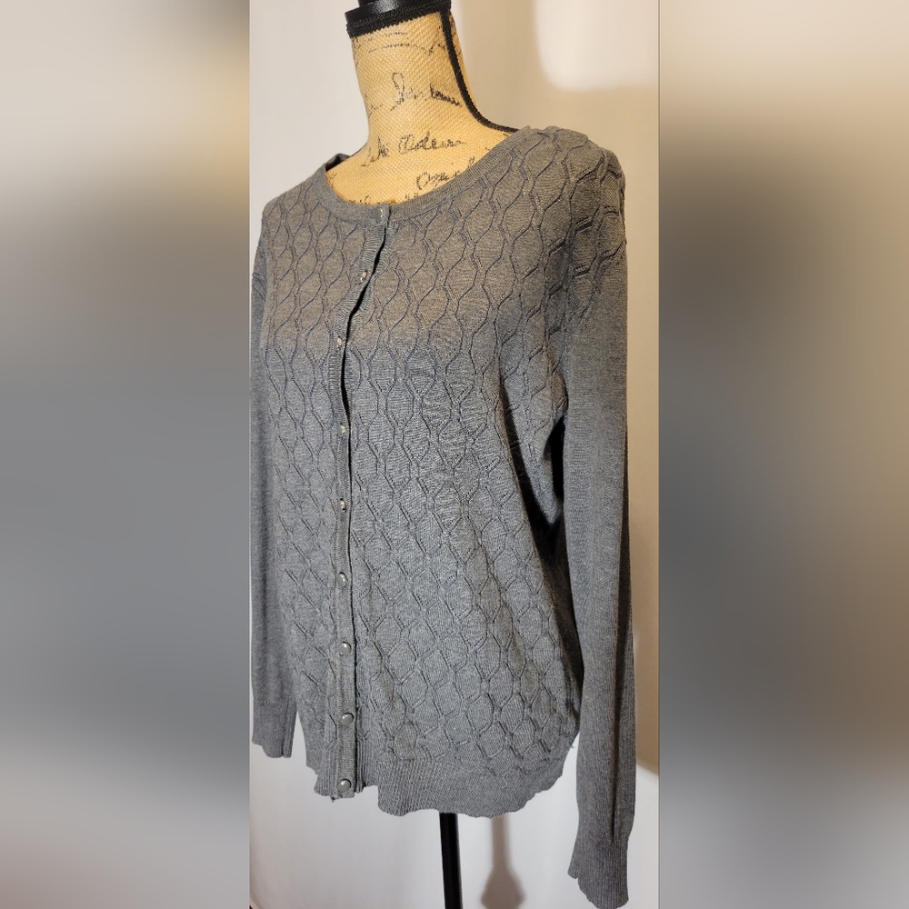 By Design Gray Octagon Print Cardigan | NWT! | Sz. L - Picture 3 of 6